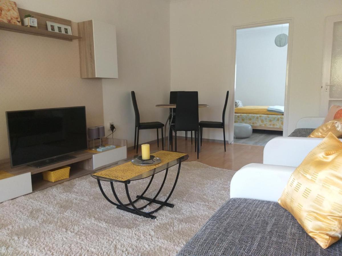 Simon Apartman Tiszafured Ngoại thất bức ảnh